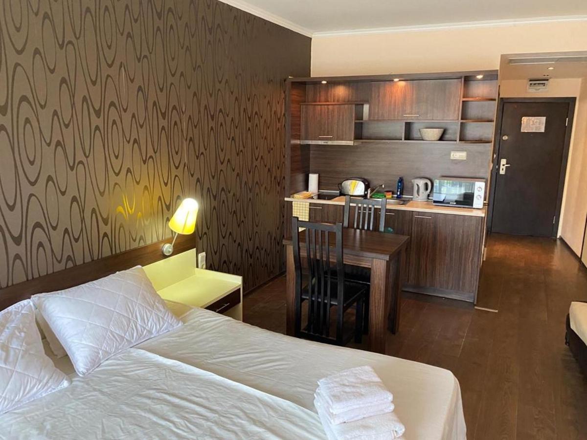 Menada Apartments In Grand Hotel Sveti Vlas Ngoại thất bức ảnh