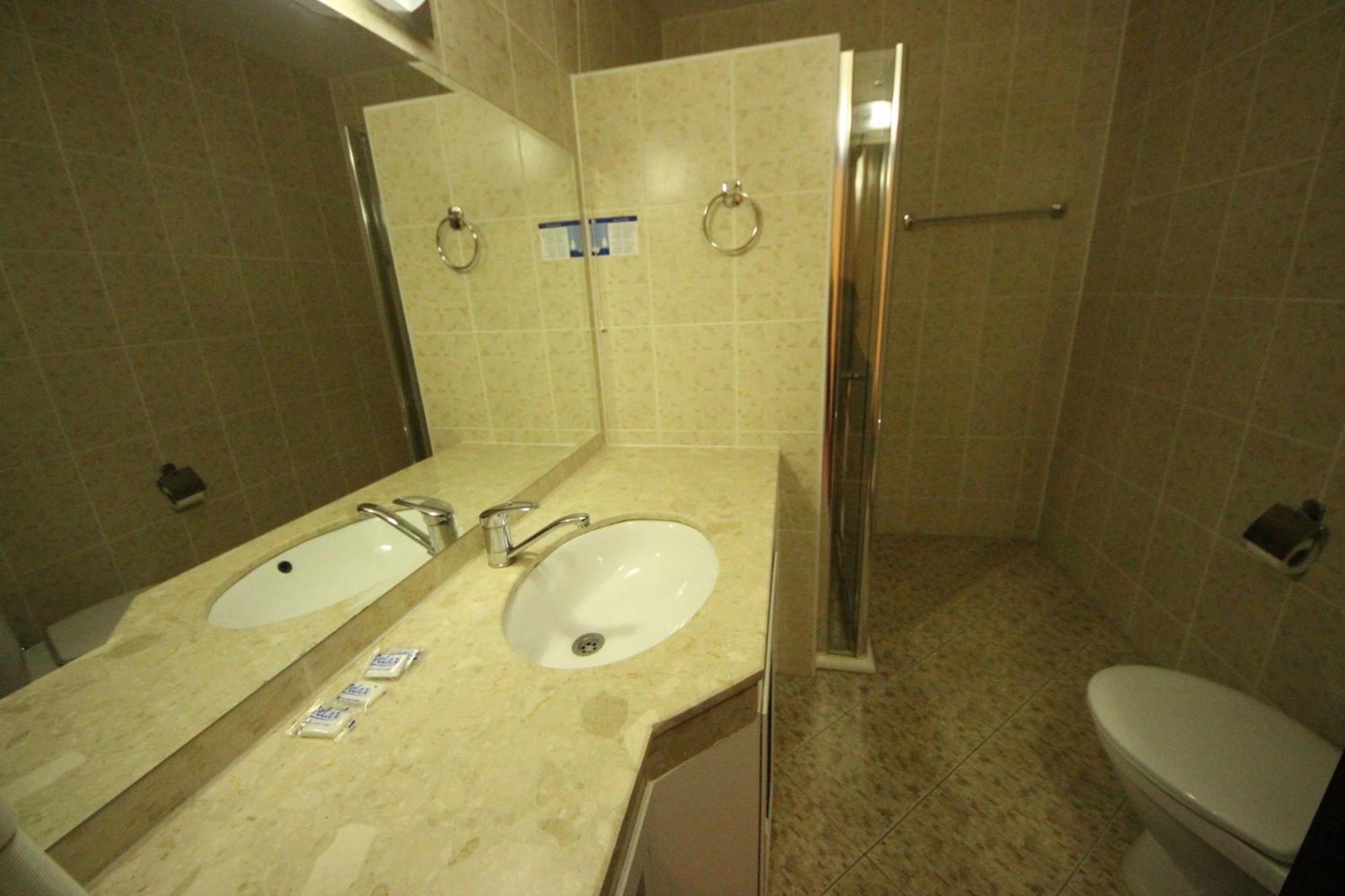 Menada Apartments In Grand Hotel Sveti Vlas Phòng bức ảnh