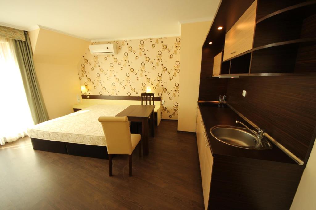 Menada Apartments In Grand Hotel Sveti Vlas Phòng bức ảnh